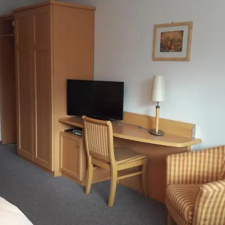 Δωμάτια σε οικογενειακή κατοικία Schusterbauernhof